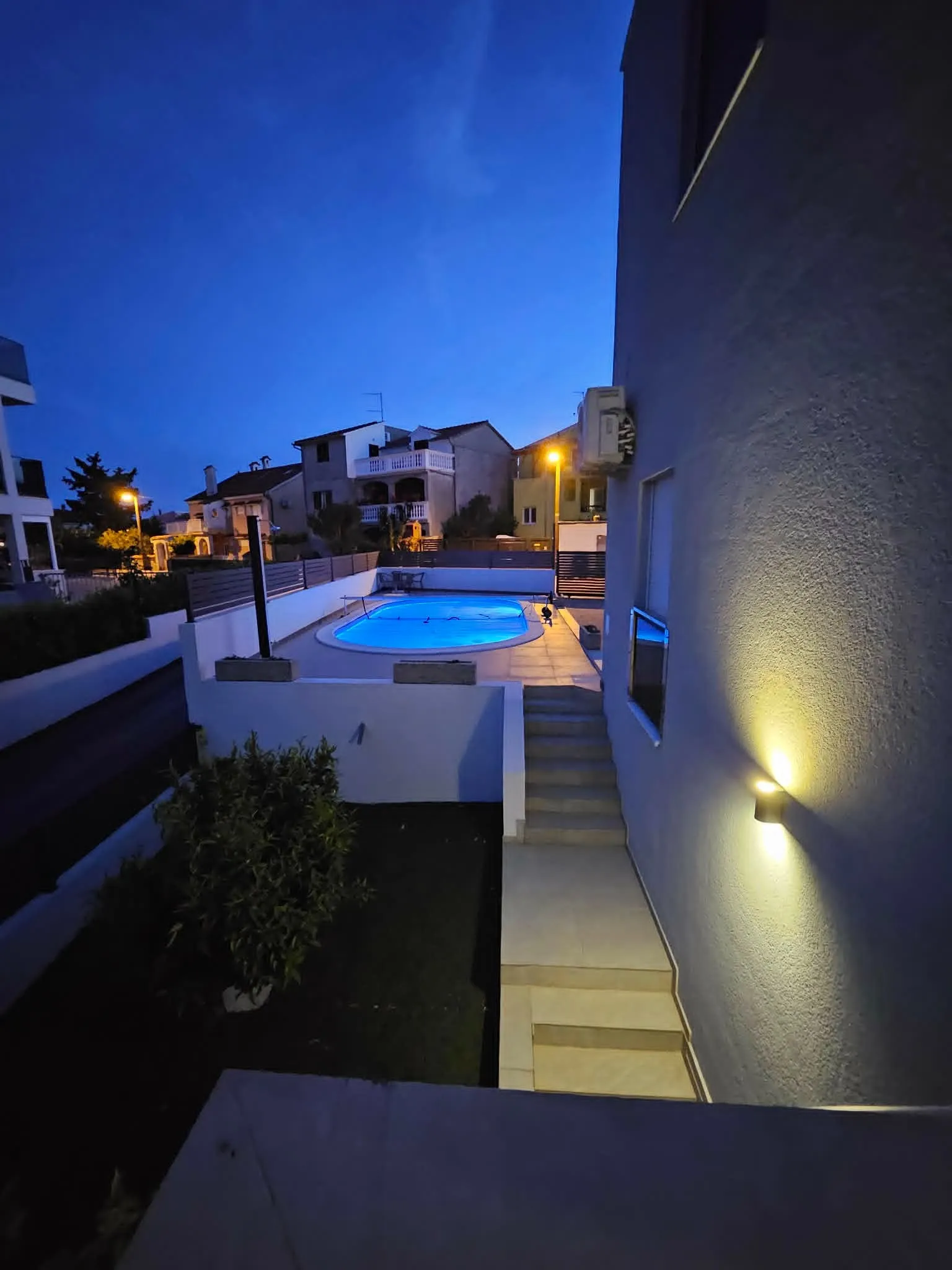 luxuzna kuća vodice,500m od centra s bazenom - slika 6