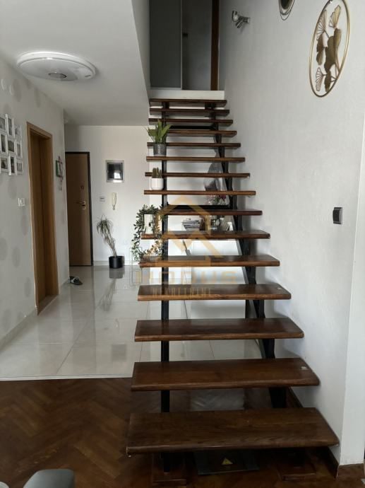 kučine/ trosoban dvoetažan stan - 108 m2 - slika 5