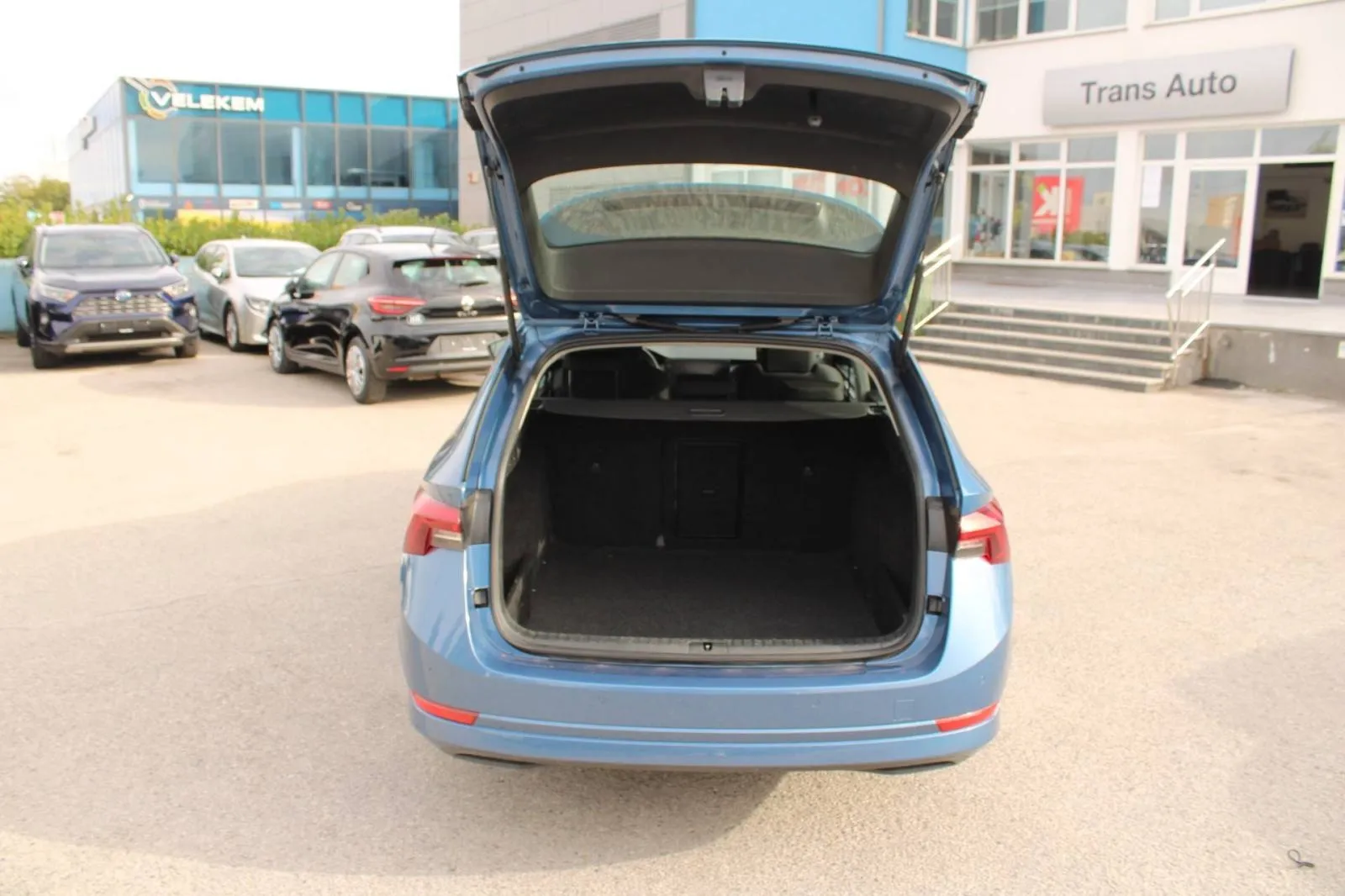 škoda octavia combi 1.0 tsi dsg *led, navigacija* - slika 9