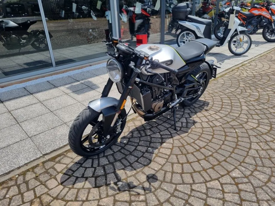 husqvarna vitpilen 701 abs tcs, shark, s garancijom, 2019 god. - slika 4