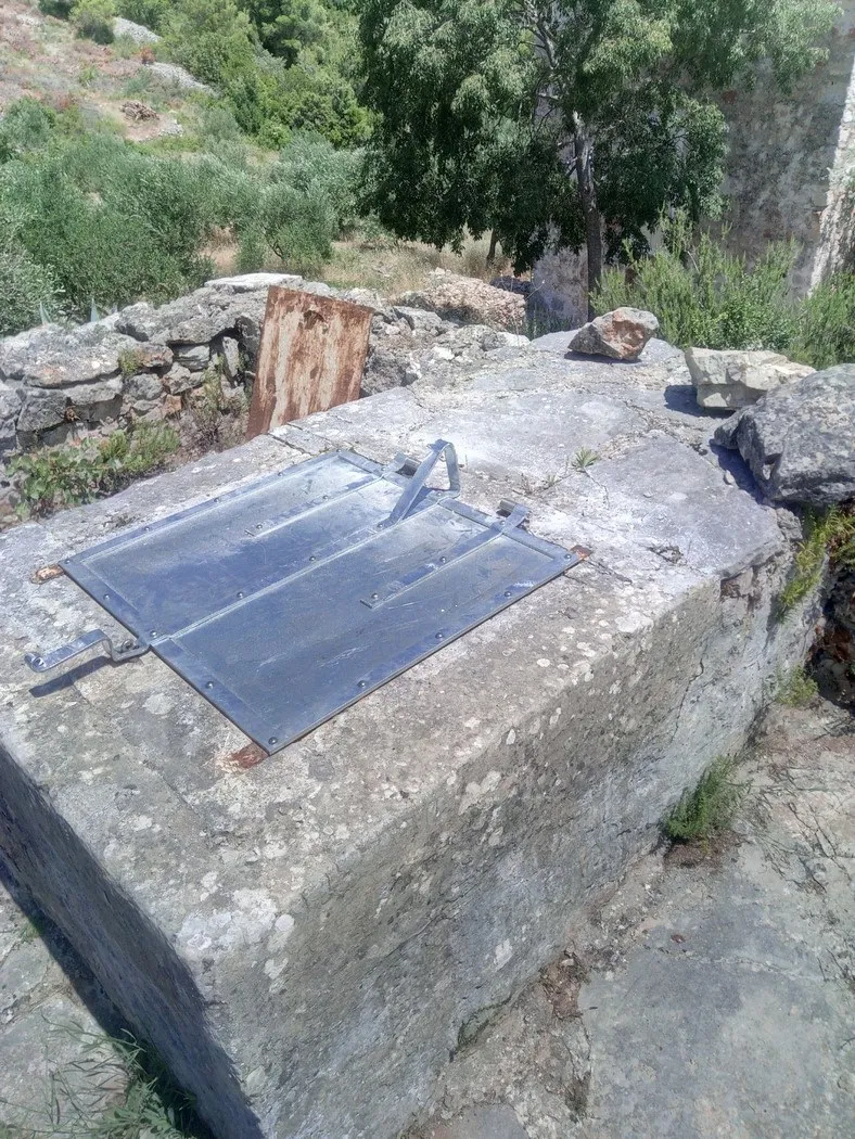 poklopac bunara - cijena na upit - slika 19