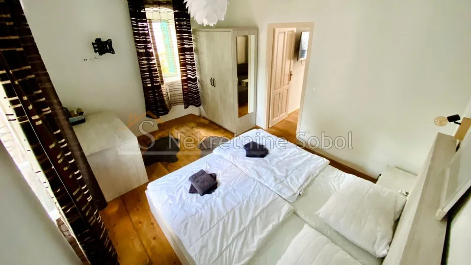 nerezine, otok lošinj - kuća, 180 m2 prodaja - slika 16
