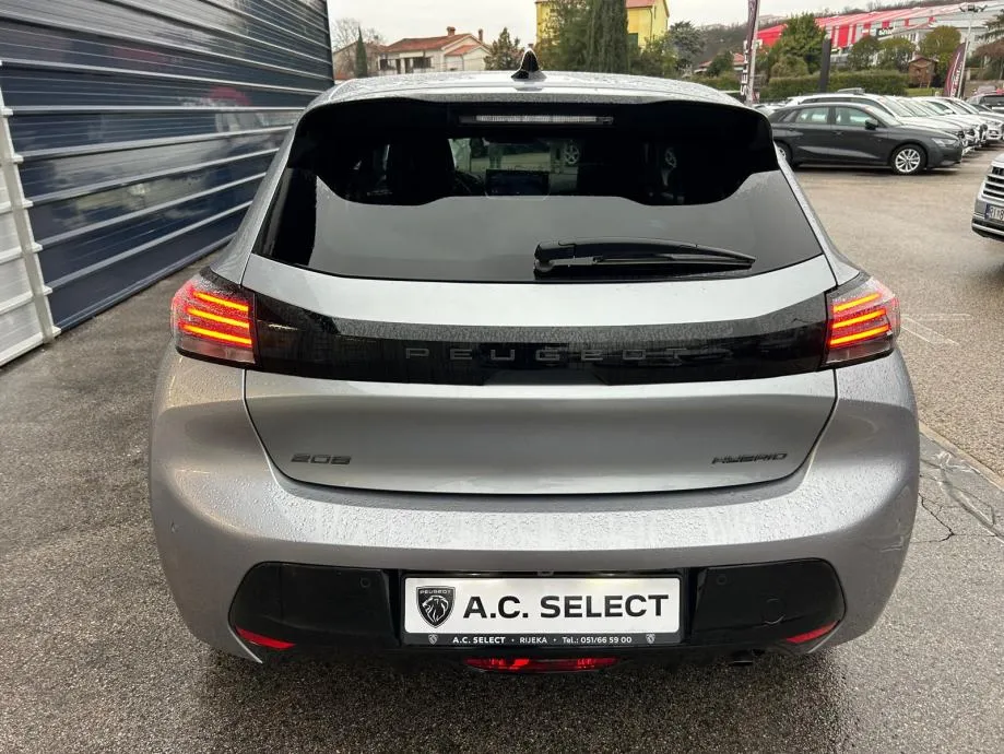peugeot 208 hybrid 110 e-dcs6 - 2025 - 13000 km - gratis registracija - slika 5