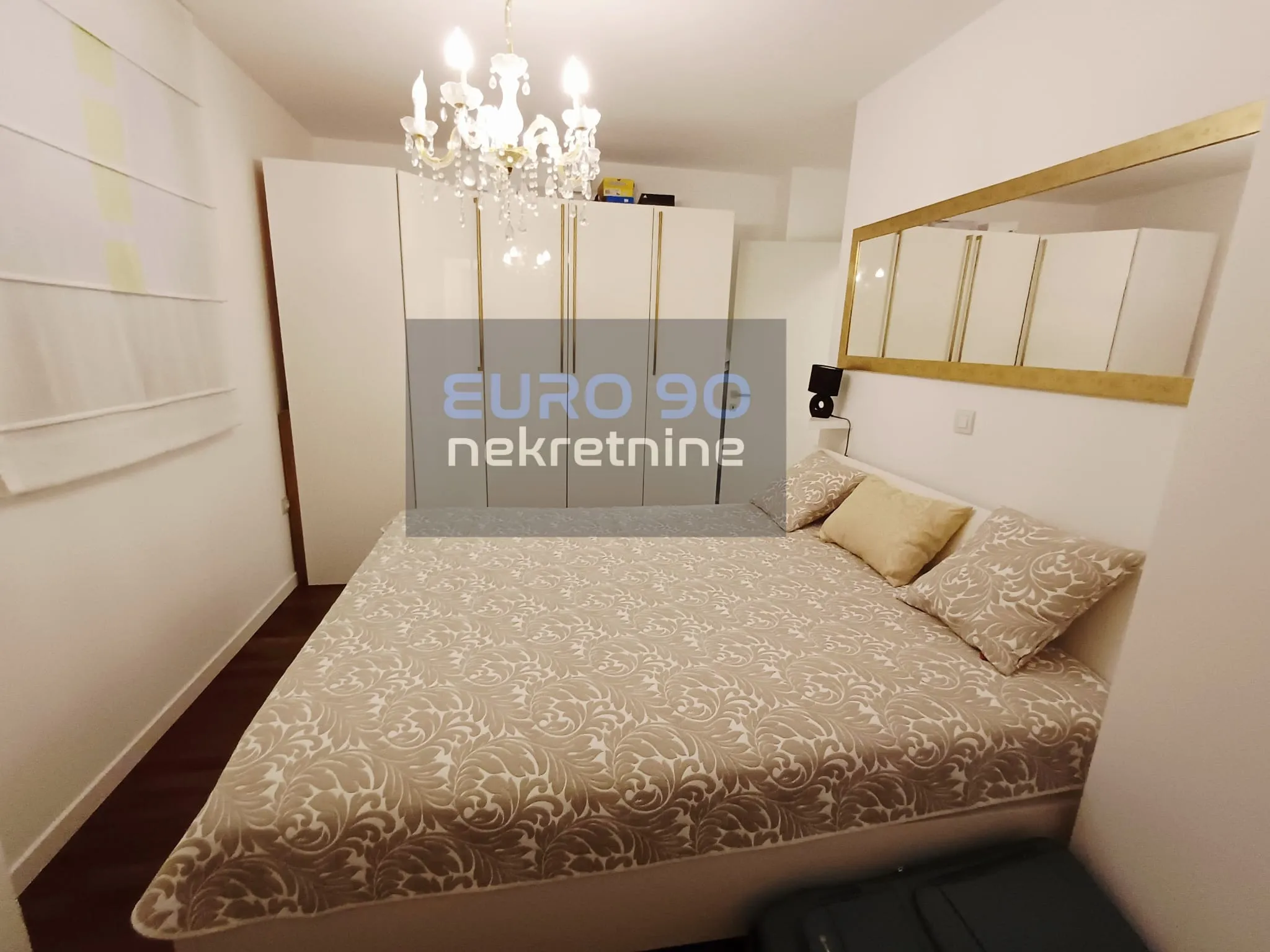 zadar-mocire/borik- namješten trosoban stan, dva parkirna mjesta !!! - slika 8