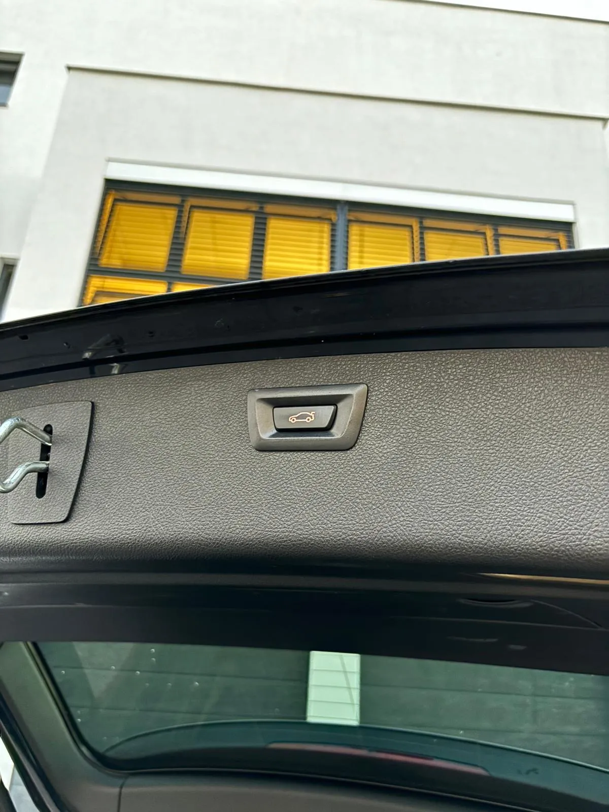 bmw 318d, m paket, 2013.god., lanac promijenjen, hitno!! - slika 11