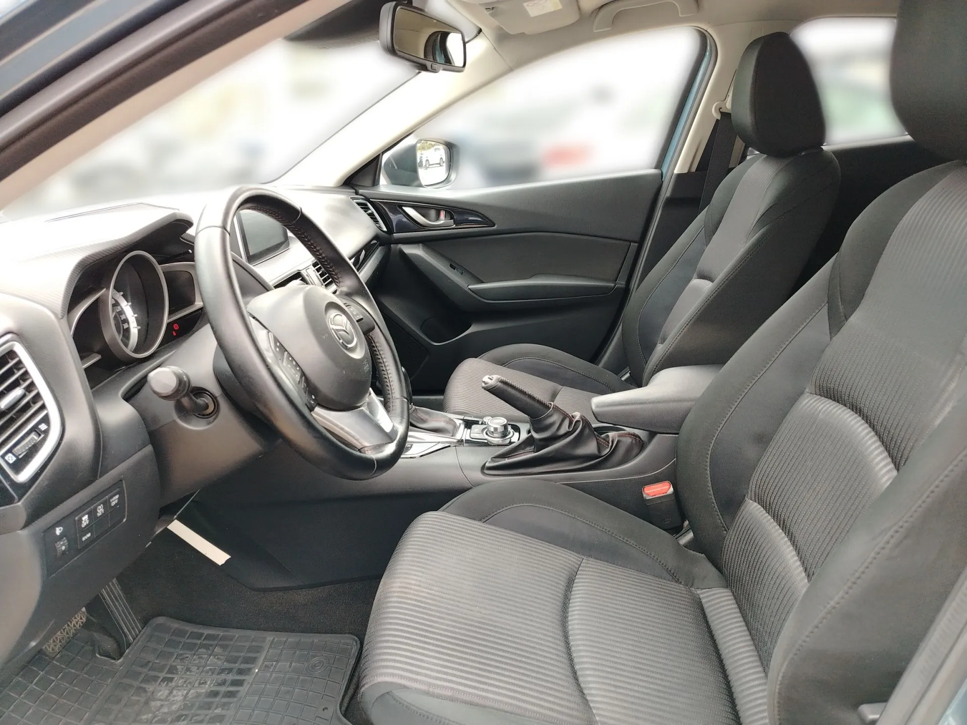 mazda 3 2.2 cdti sport at - slika 7