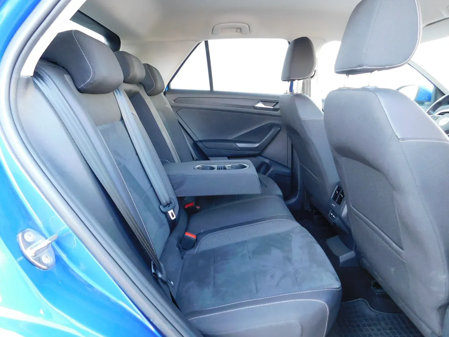 09033 volkswagen t-roc 2.0 tdi style - slika 13