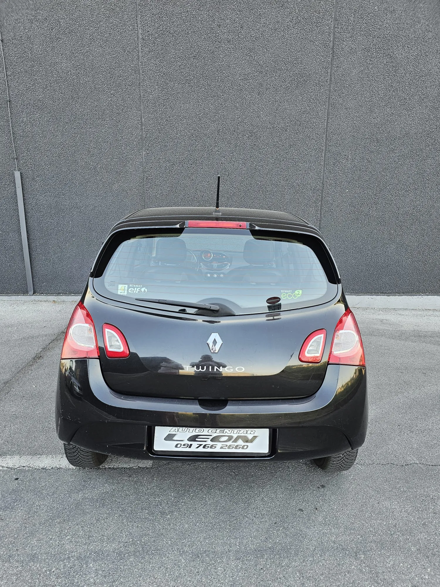renault twingo 1,2 16v lev 2013. g 147000 - slika 6