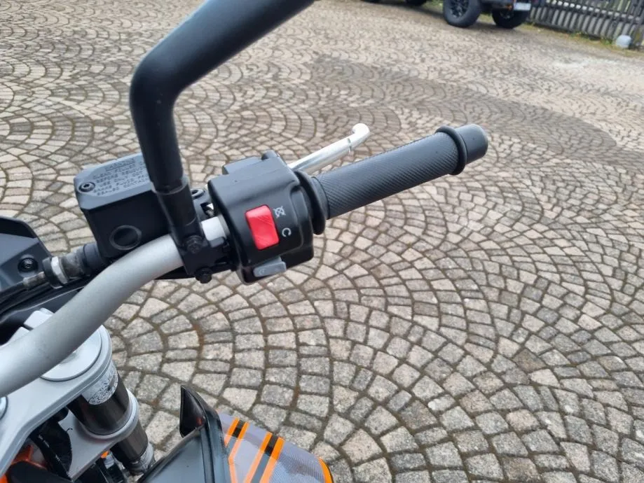 ktm duke 690 abs, 2013 god. - slika 17