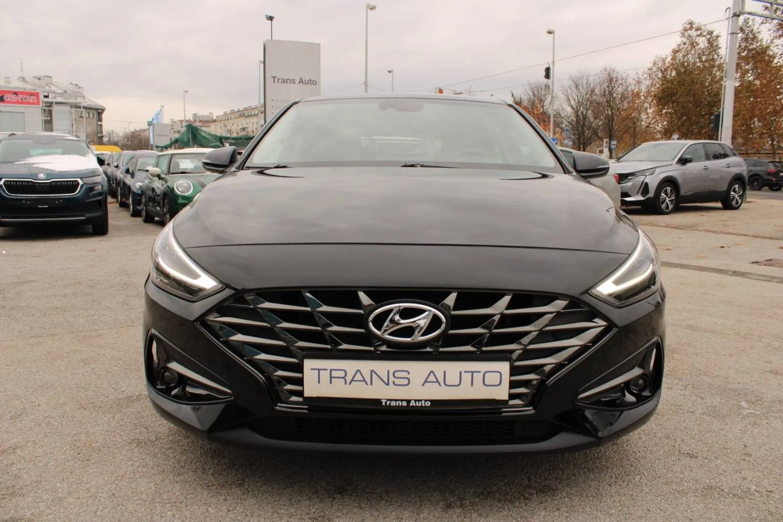 hyundai i30 1.0 t-gdi automatik *led, navigacija, kamera* - slika 2