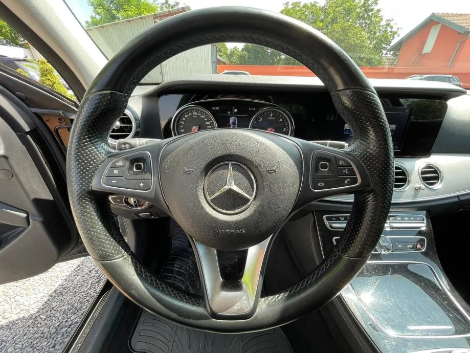 mercedes-benz e-klasa 220 d • 2016.g. • navi • automatik • leasing • - slika 10