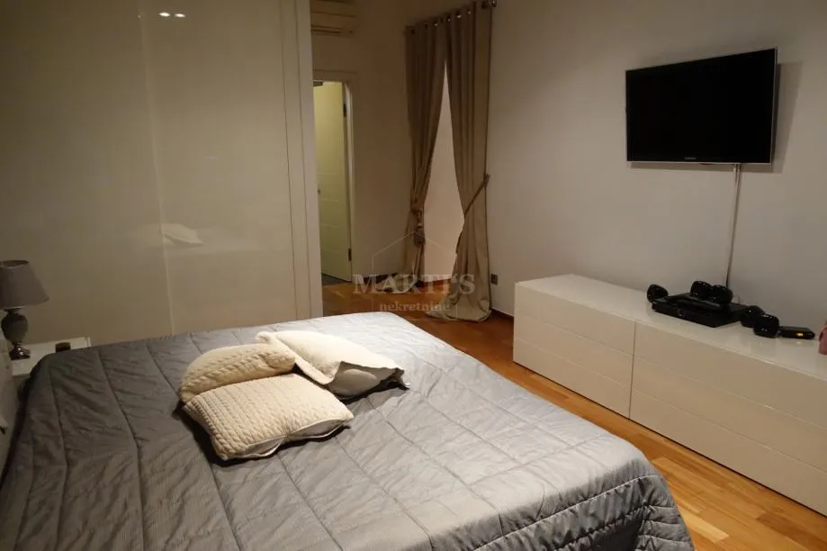 radnička, luksuzan stan, 5 soba, 2 etaže, 180m2, terasa, gpm (prodaja) - slika 17