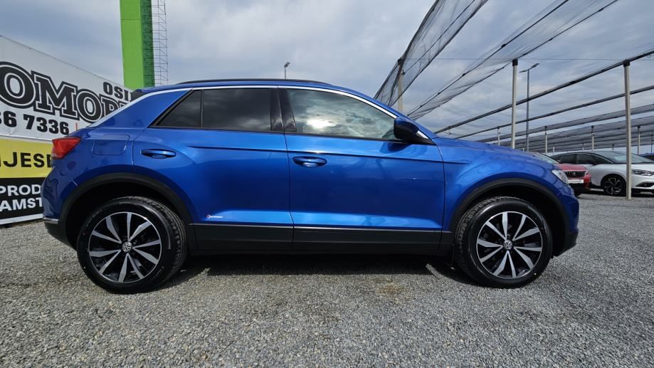 vw t-roc 1,0 tsi,fuul led,climatronic,pdc,gr.sjedala,alu 17,tempomat - slika 4