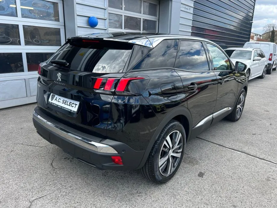 peugeot 3008 1,5 hdi allure - 2023 - 55.000km - full - reg 1 god !!! - slika 4