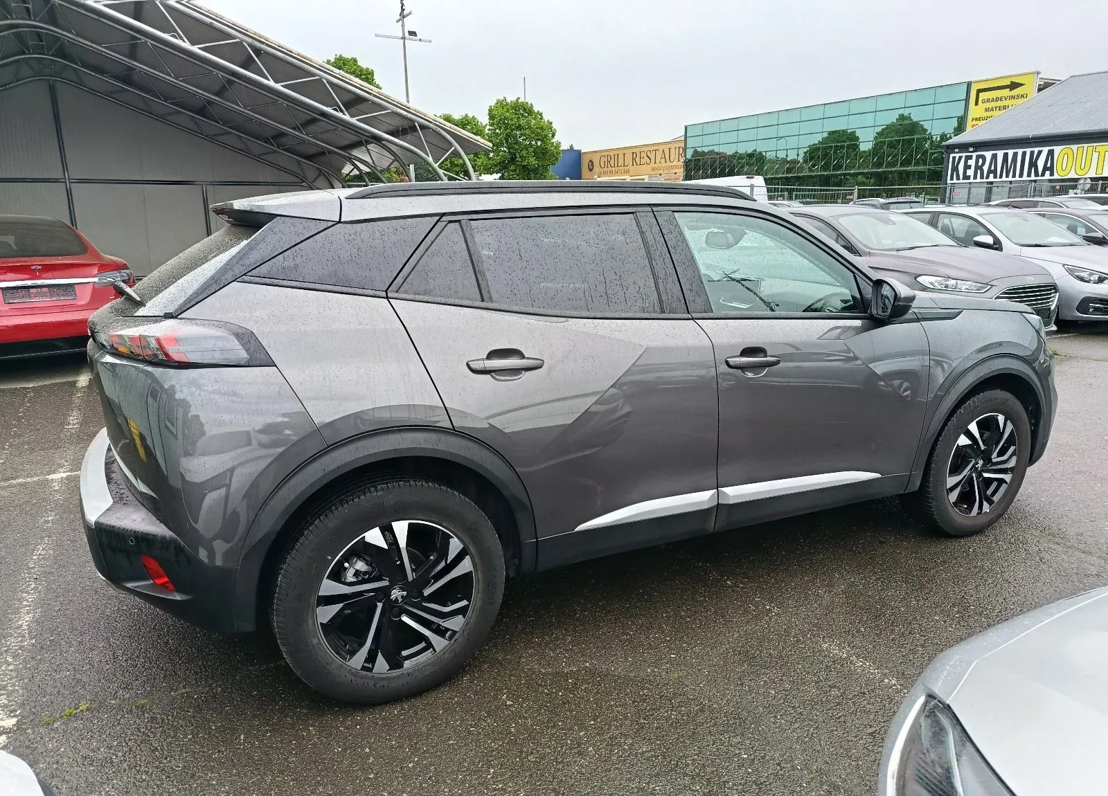 peugeot 2008 1,2 puretech automatik,jamstvo.leasing - slika 5
