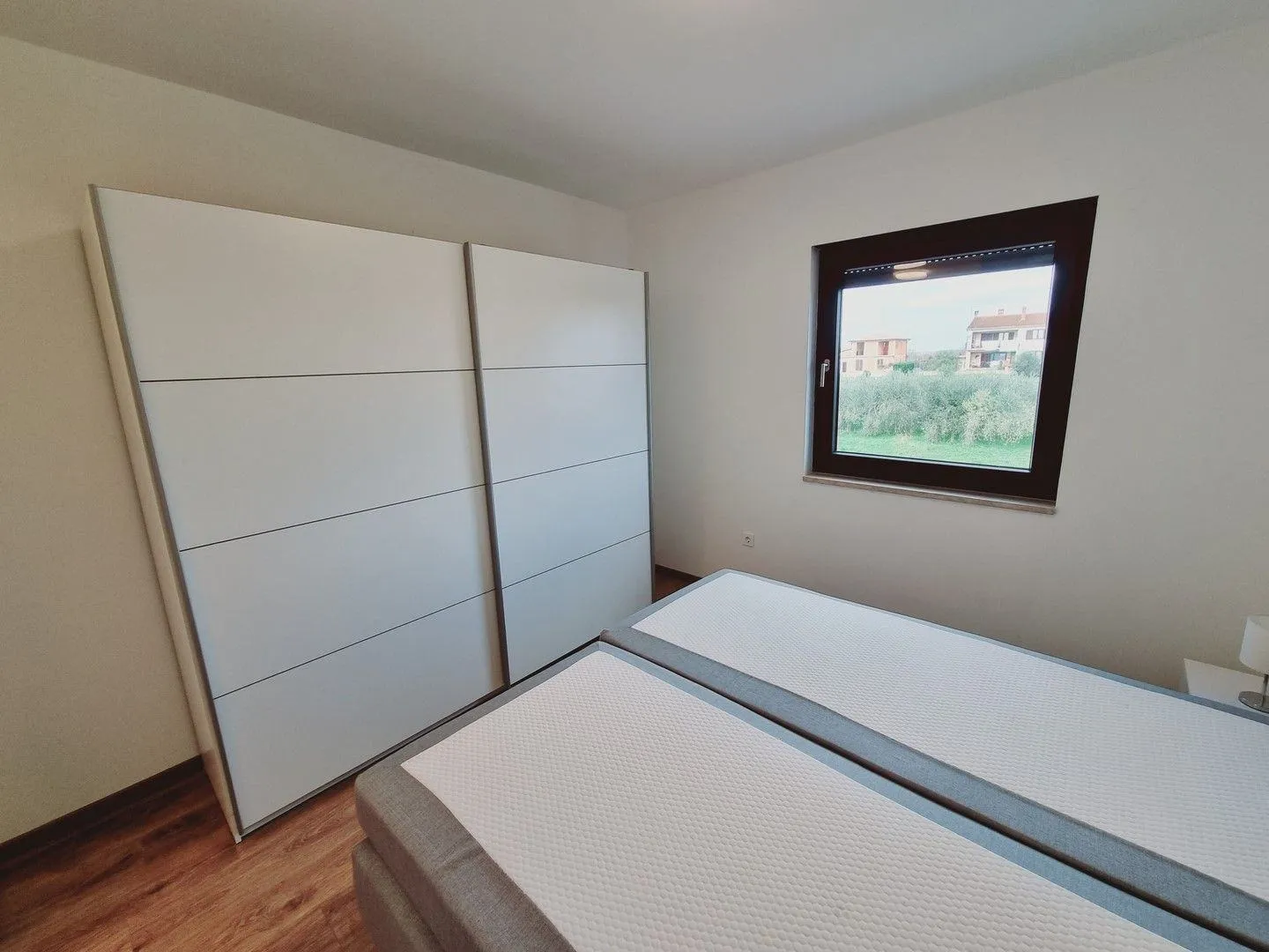 novigrad- novi namješten stan na prodaji pogled more (prodaja) - slika 14