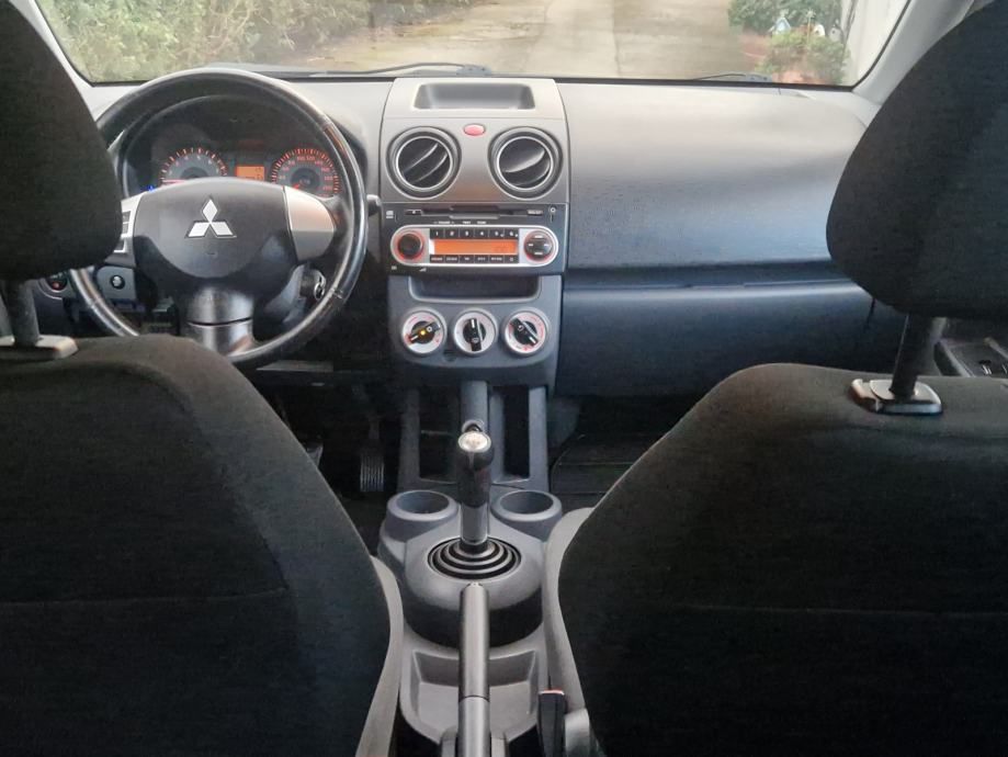 mitsubishi colt 1.1 motion klima pocinčan 5 vr.kartice do 36 mj - slika 6