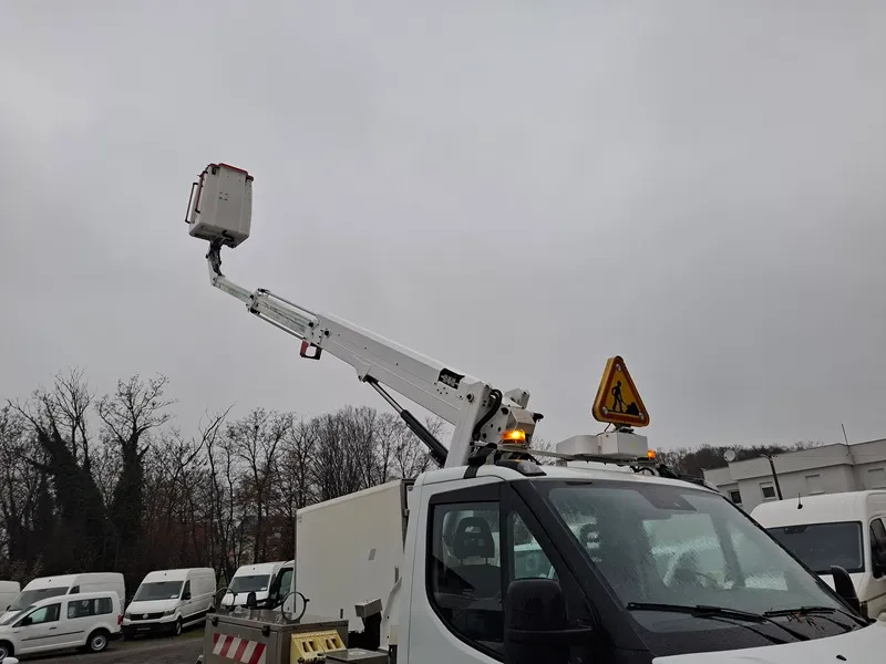 iveco daily 35s14*dizalica košara sa stopama*klima*navigacija* - slika 21