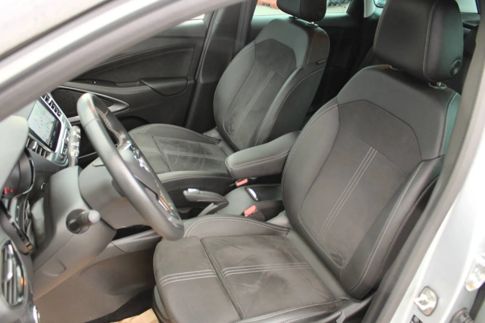 opel crossland 1.2 turbo ultimate *led, navigacija, kamera* - slika 5