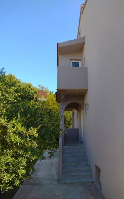 bibinje-apartmanska kuća sa 8 apartmana - slika 4