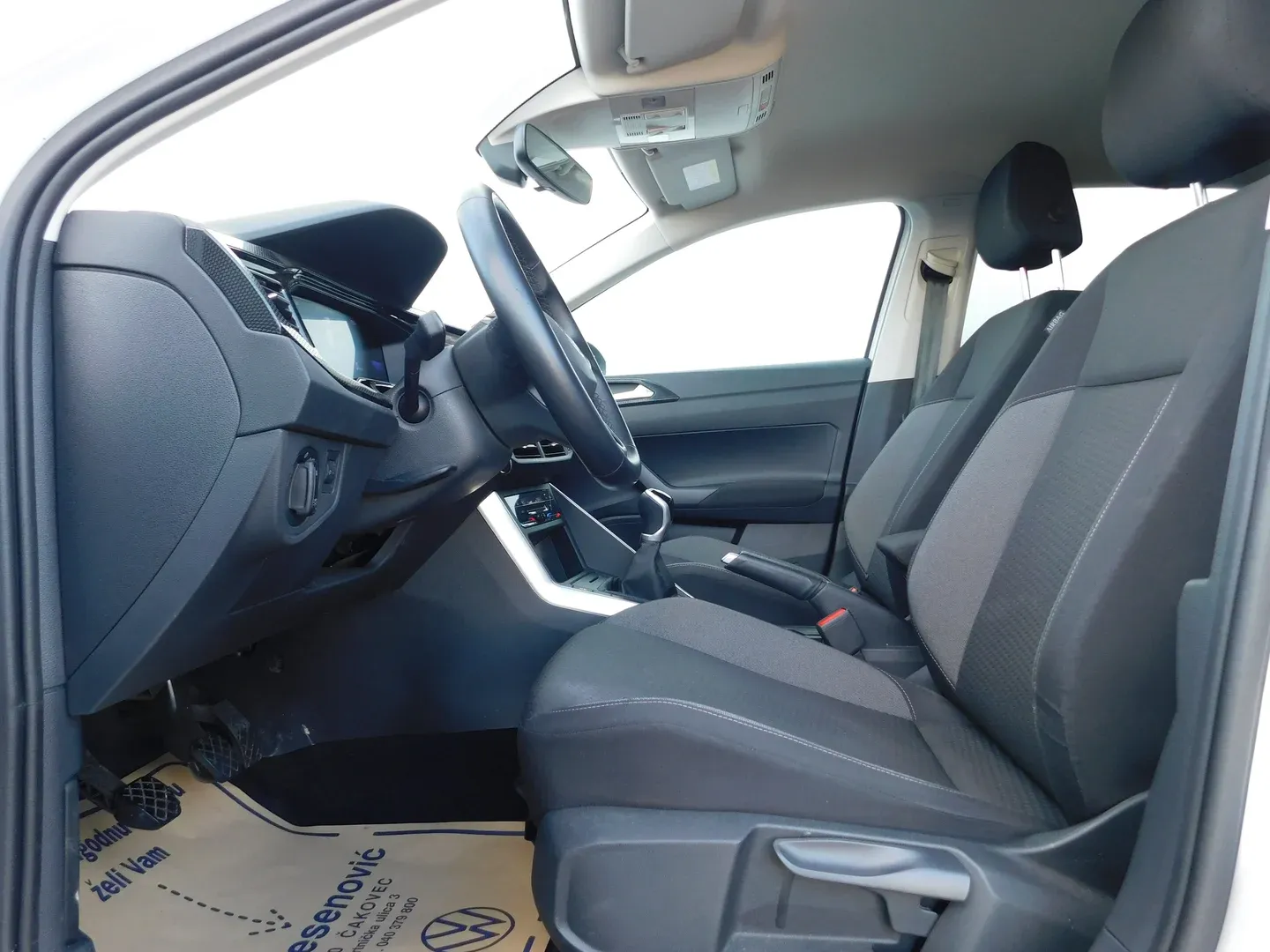 10778 volkswagen taigo 1.0 tsi life - slika 8