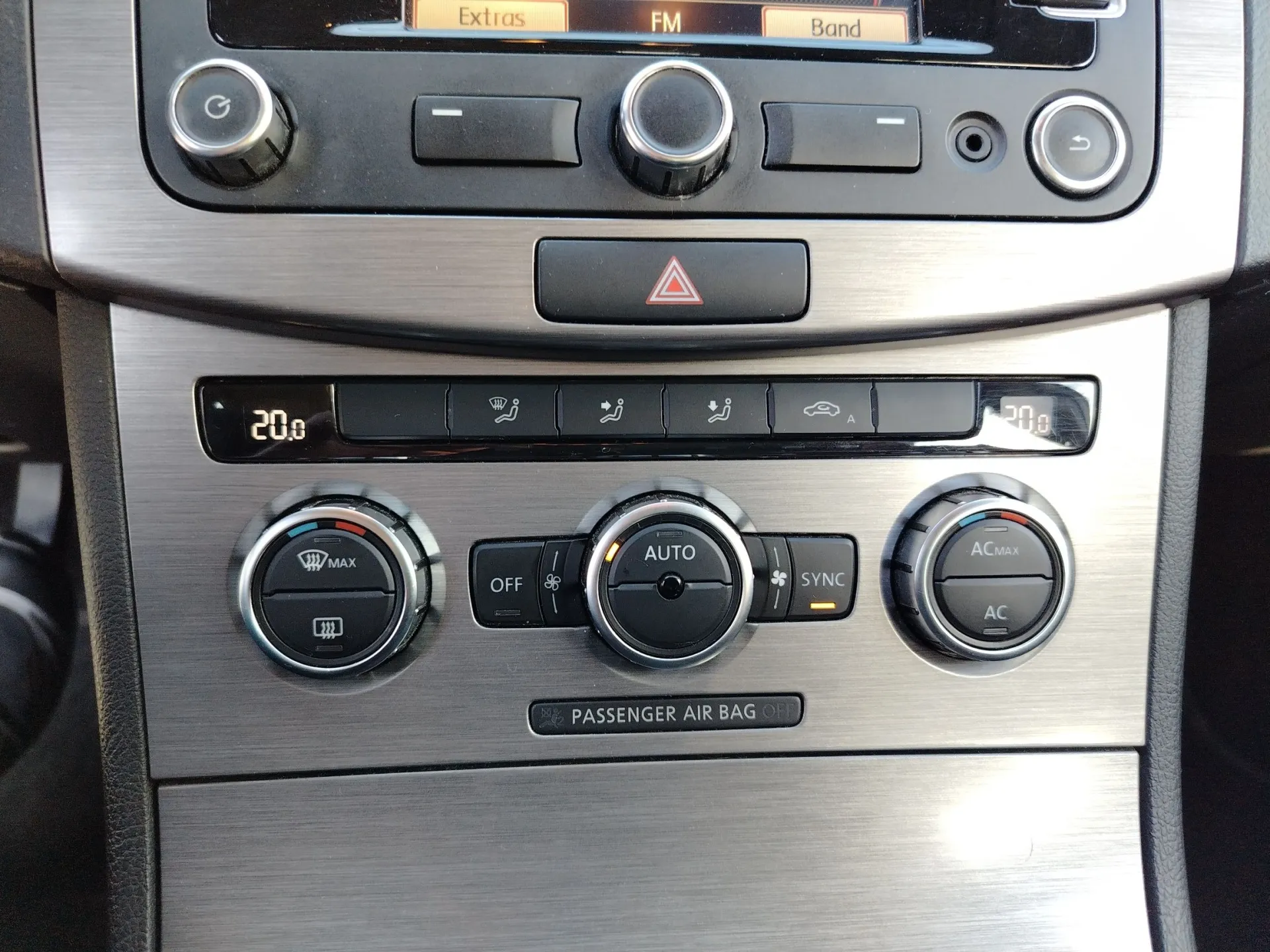 vw passat variant 2,0 tdi bmt comfortline - slika 14