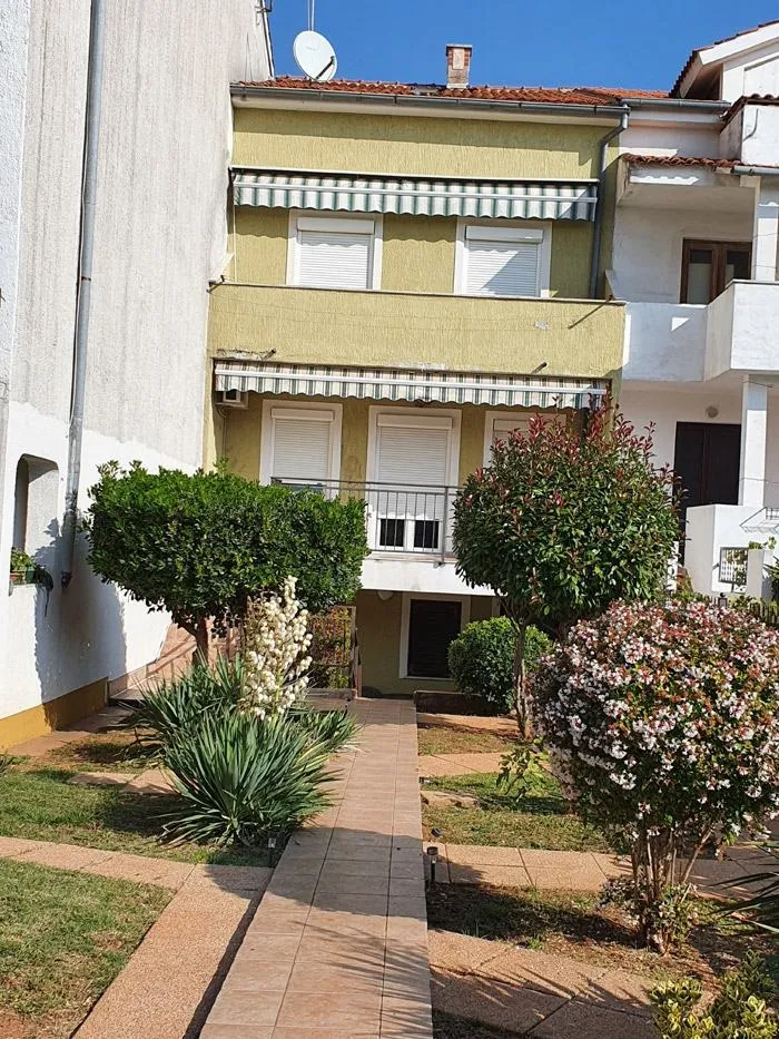 kuća: poreč, 150 m2, kuća u nizu, širi centar (prodaja) - slika 13