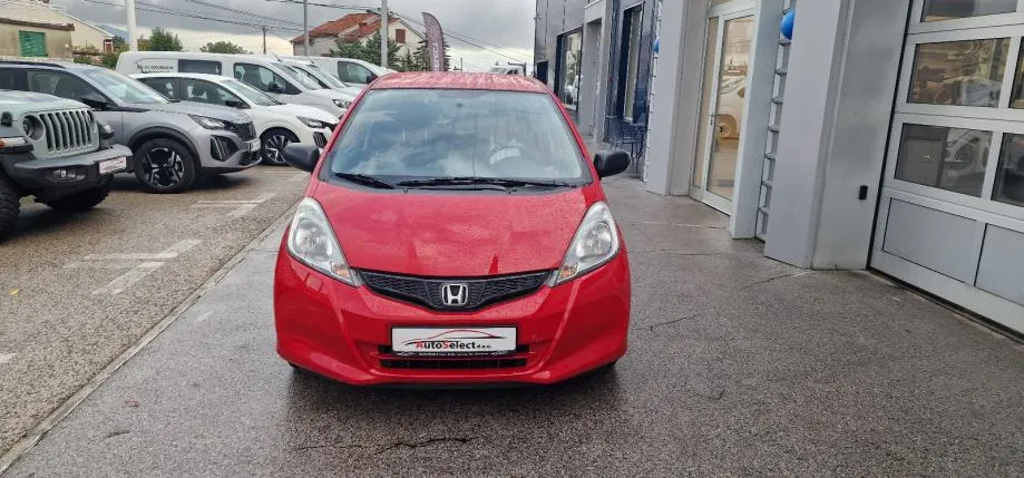 honda jazz 1,2 - 2014 - 140.000km - klima - servo - reg 1 god !!! - slika 3