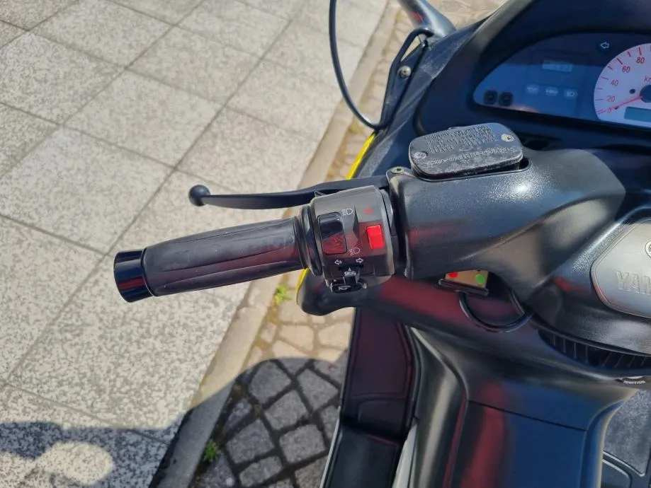 yamaha xp 500 t max, a2 kategorija, 2005 god. - slika 18
