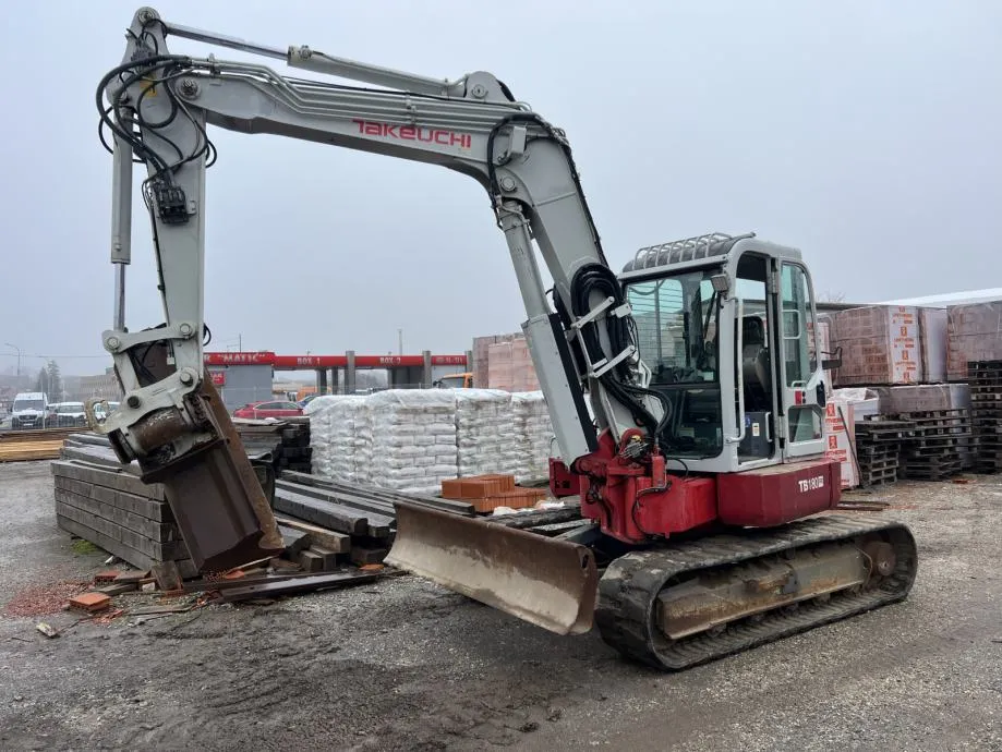 bager takeuchi tb180fr - slika 2