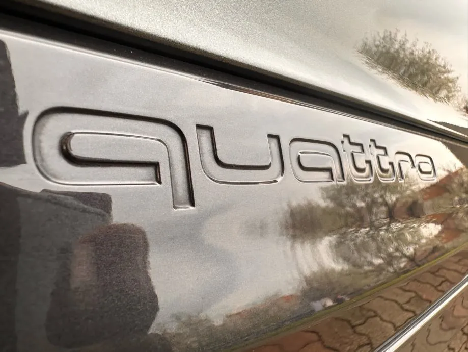 **audi q7 50 tdi s-line, 286 ks, pano, matrix, alu 22”, reg 1g** - slika 26