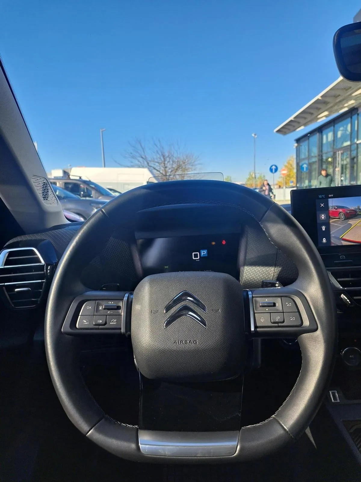 citroën c4 max 1,2 puretech eat8 - slika 10