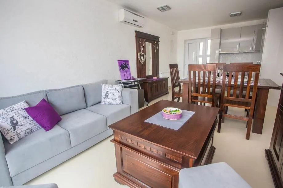 poreč-vila sa tri apartmana i panoramskim pogledom na more (prodaja) - slika 9