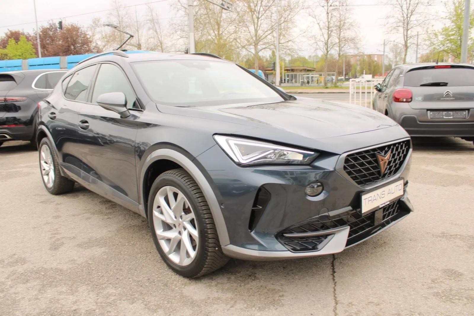 cupra formentor 1.4 e-hybrid dsg *led, navigacija, kamera* - slika 3