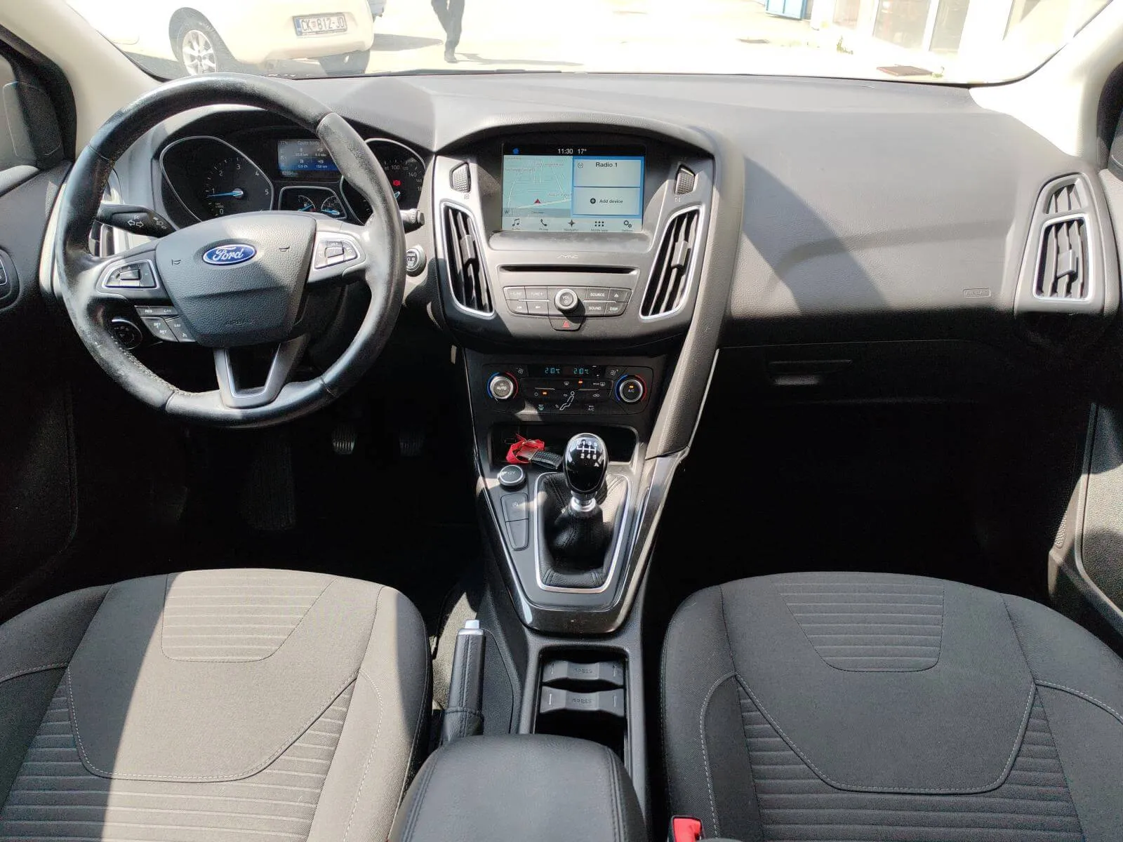 ford focus karavan 1,5 tdci - slika 9