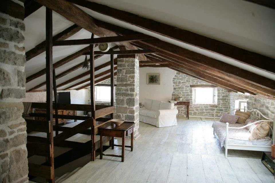 motovun okolica-predivna kamena vila sa bazenom na prodaji (prodaja) - slika 12