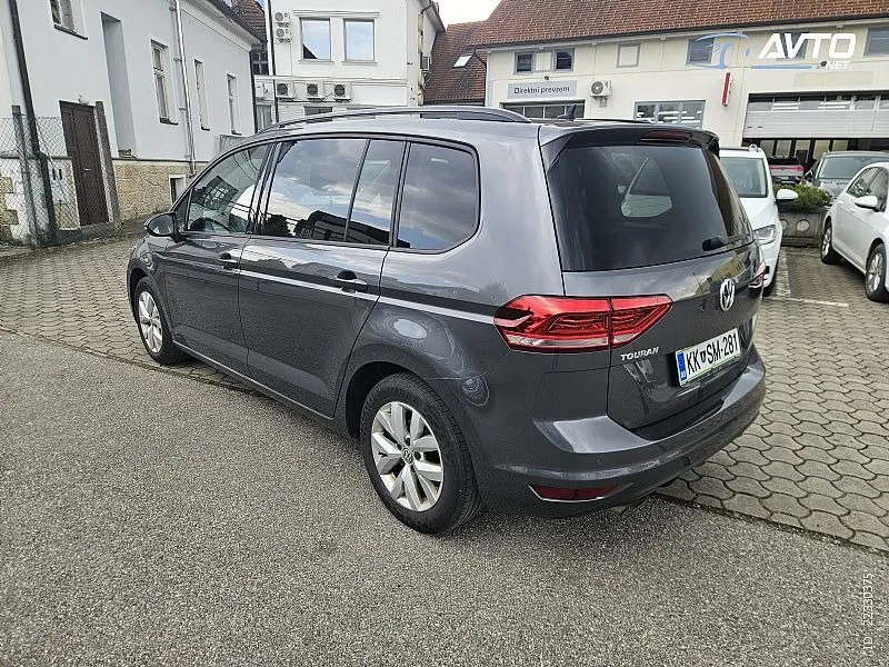 volkswagen touran 2.0 tdi comfortline dsg - slika 2