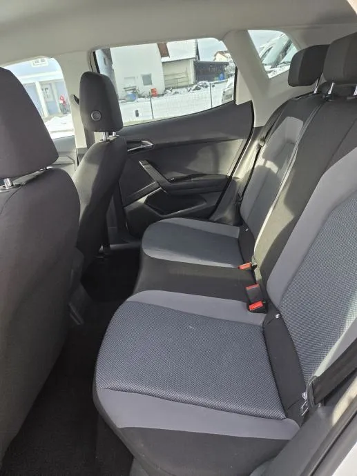 seat arona 1,6 tdi 113 000 km 12 mj jamstvo - slika 17