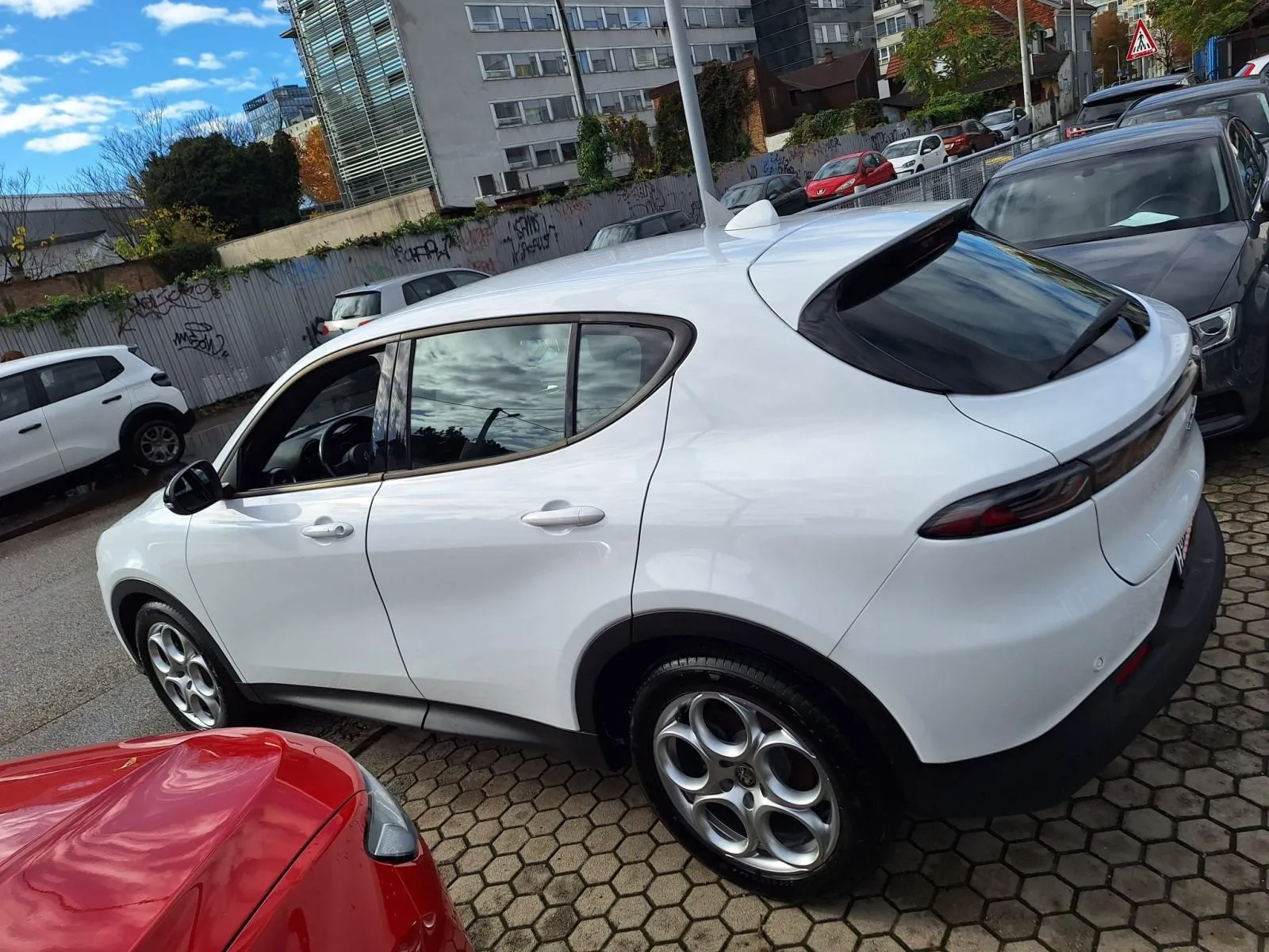 alfa romeo tonale 1.5 hybrid sprint 4xgarancija - slika 7