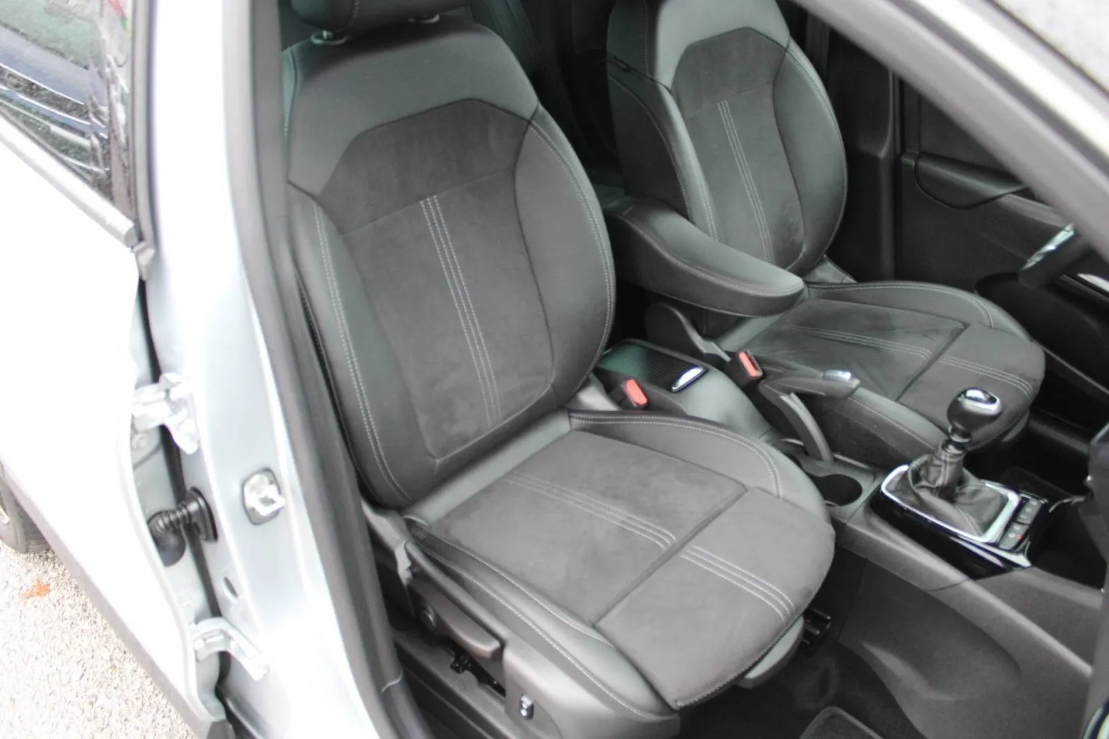 opel crossland 1.2 turbo ultimate *led, navigacija, kamera* - slika 12