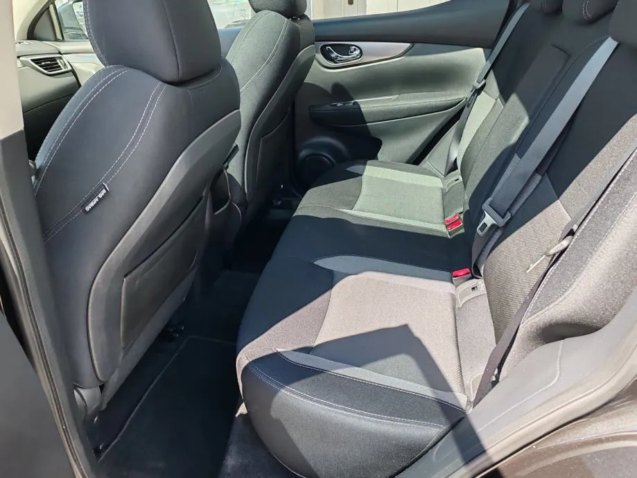 nissan qashqai 1,2 dig-t - slika 14