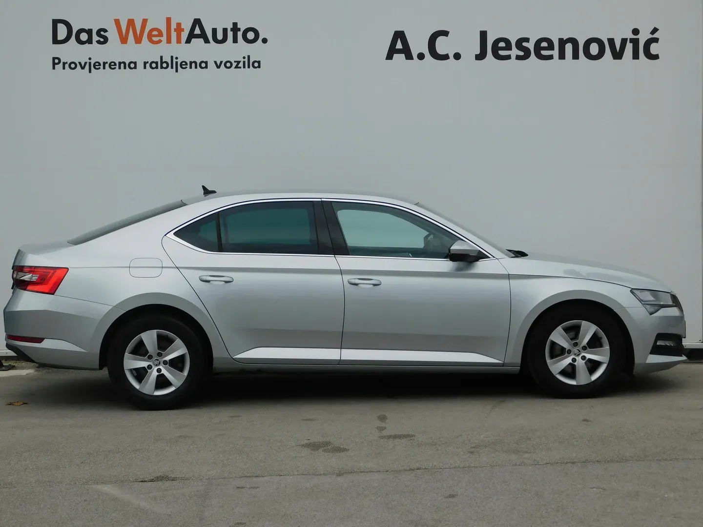 09058 škoda superb ambition 1.6 tdi dsg - slika 4