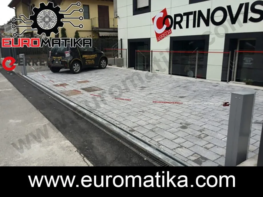 Erreka Omni Kit lančana barijera za dvorište, firmu, javni prostor - Osijek