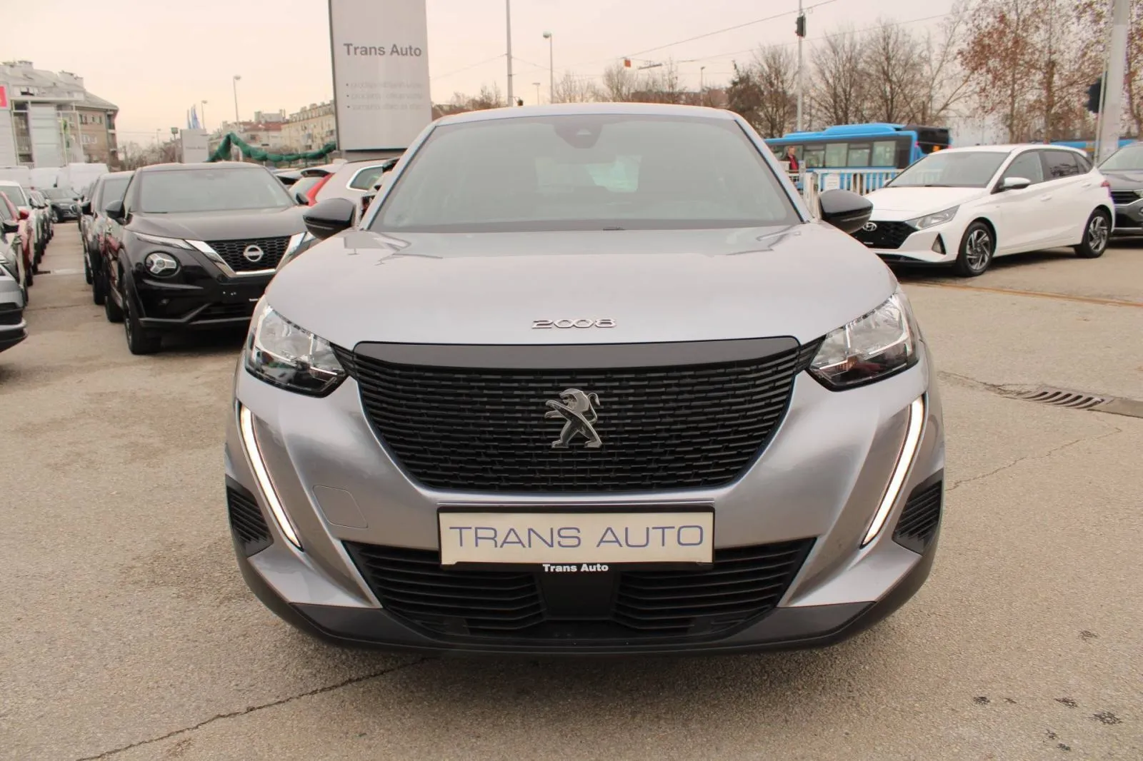 peugeot 2008 1.2 puretech automatik *led, navigacija* - slika 2