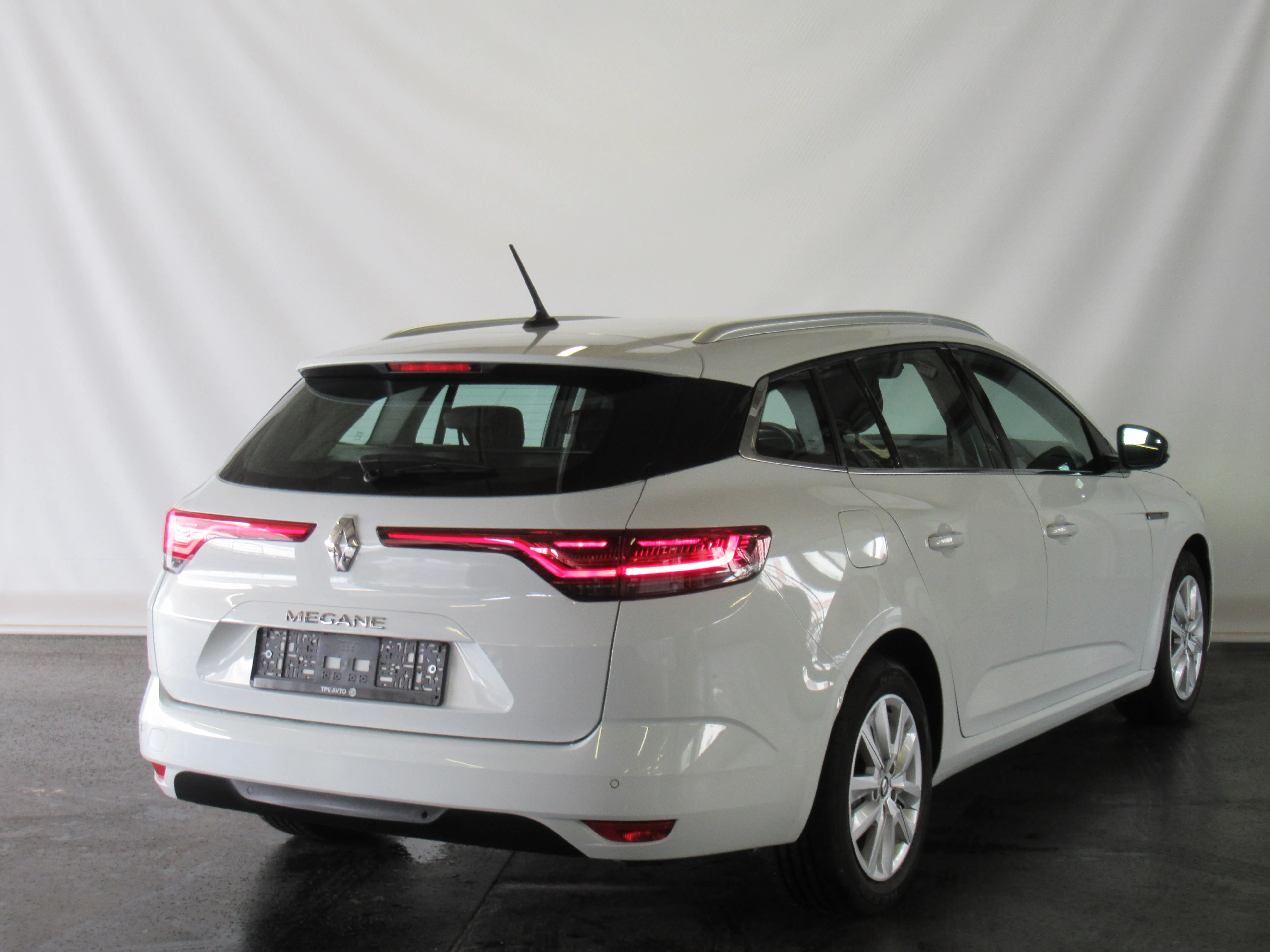 renault megane grandtour zen blue dci 115-opravljen veliki servis - slika 2