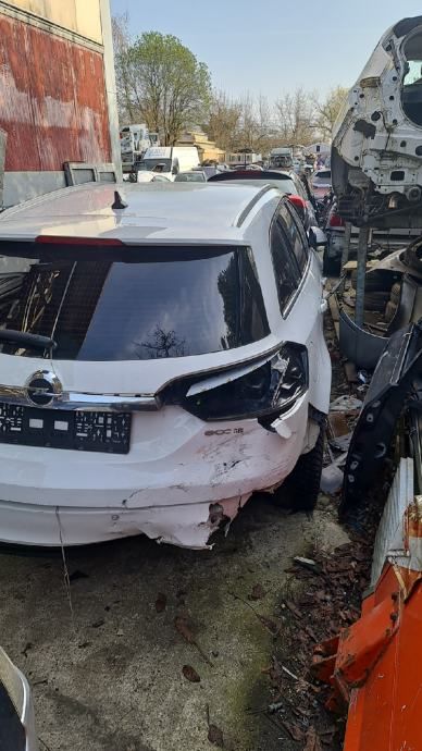 opel insignia a karavan 2,0 cdti (a20dte) - slika 3
