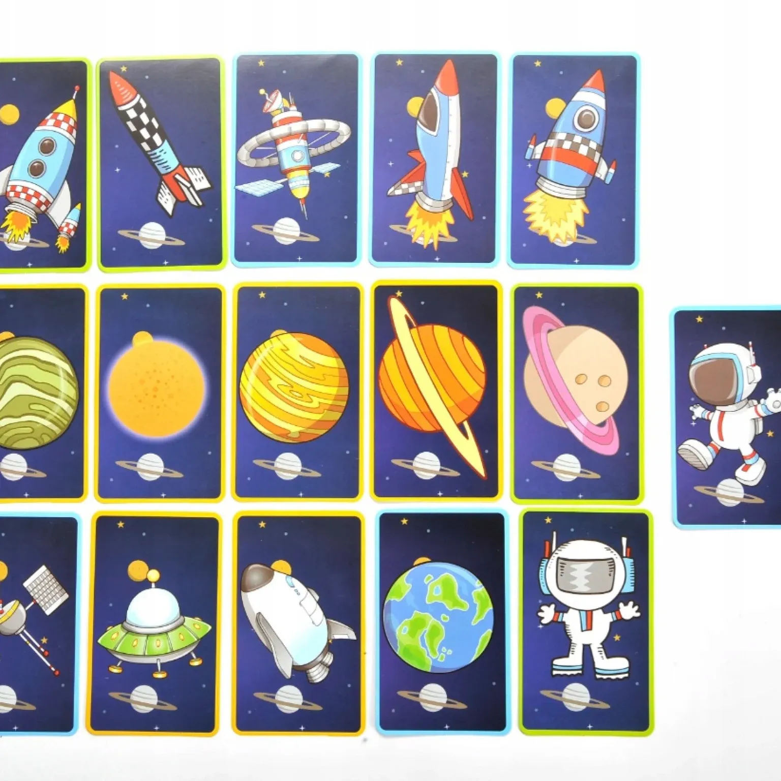 montessori magnetna slagalica – knjiga s planetama - slika 7