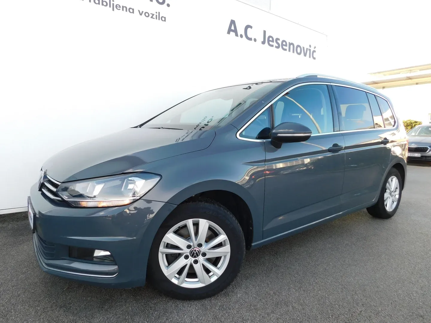 12549 volkswagen touran 2.0 tdi highline - slika 6
