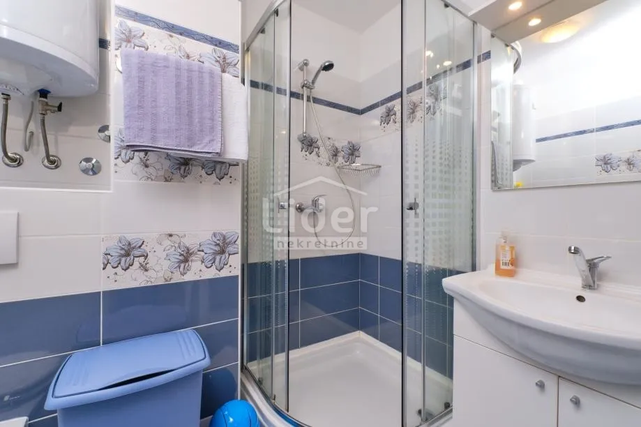 mali lošinj-centar 1skl - slika 9