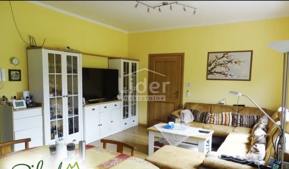 kuća,brod moravice,330m2 - slika 11
